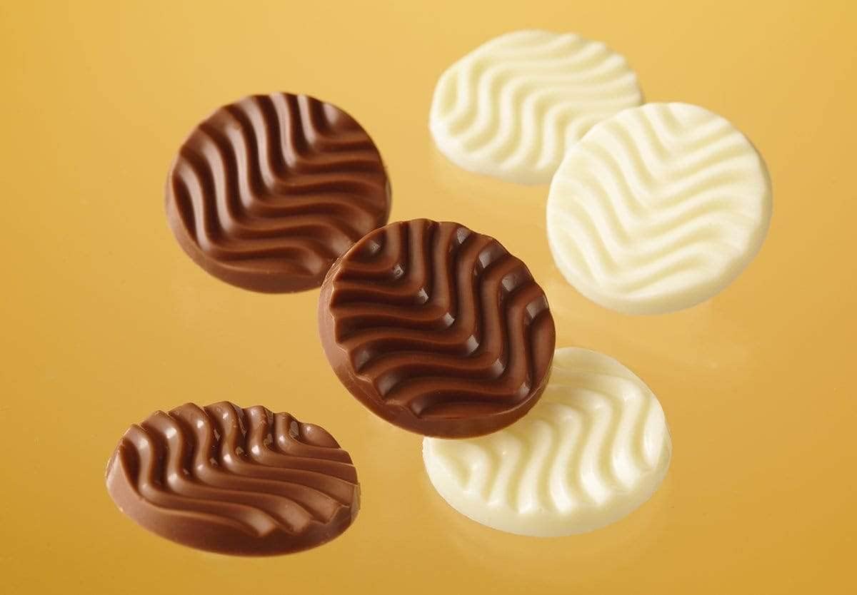 【ROYCE】チョコのコクがあります！ ロイズピュアチョコレート[キャラメルミルク＆クリーミーホワイト] １箱 40個 (x 1)