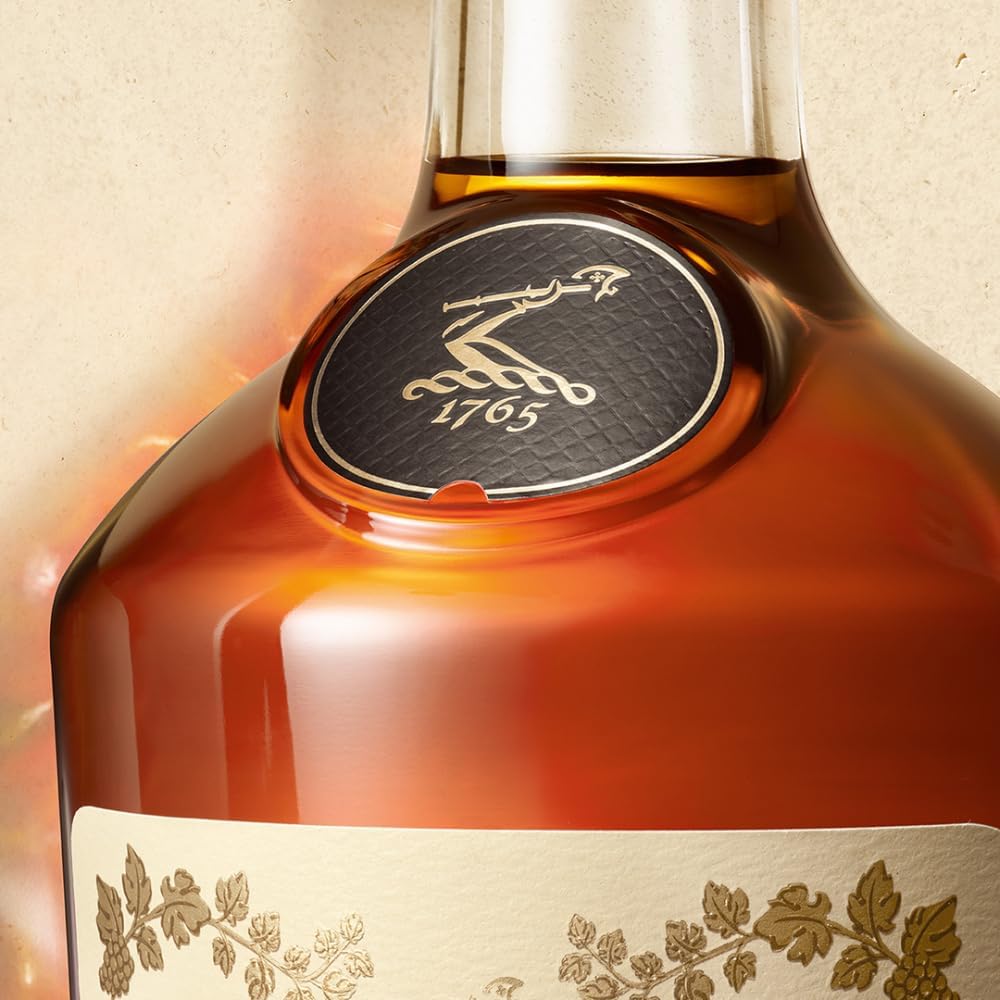 Hennessy(ヘネシー) V.S 箱入り [ ブランデー 700ml ]